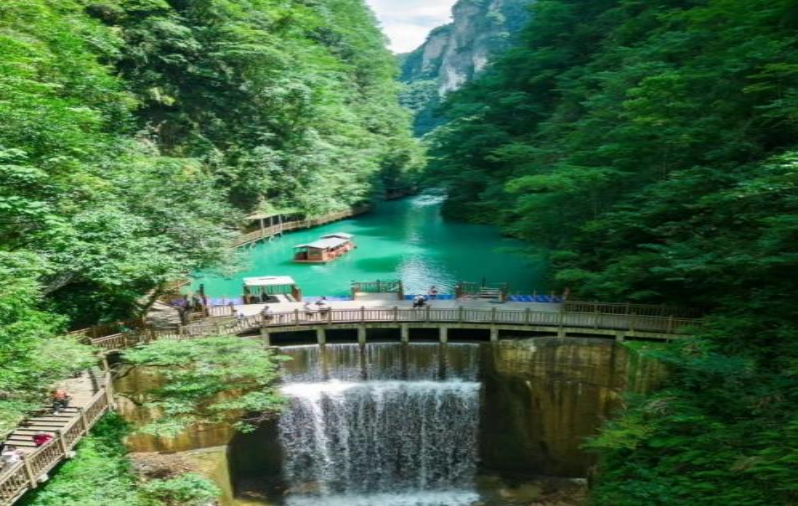Zhangjiajie: 4-Day Adventure Through Avatar’s Enchanted Landscapes